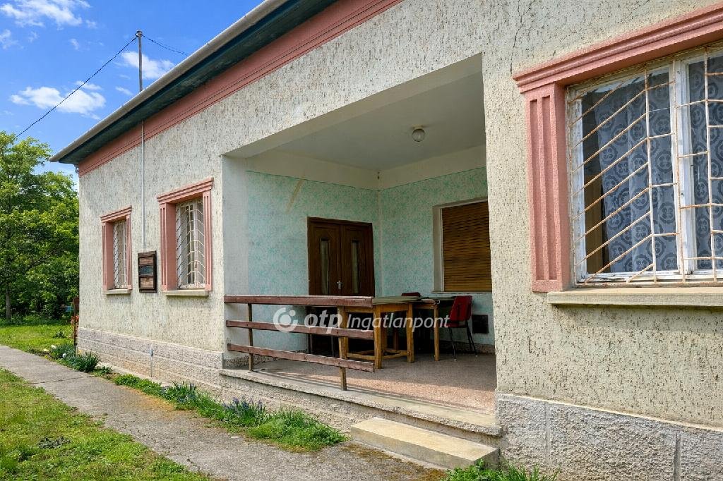 5 bed · 152m² · 85.000.000 ft