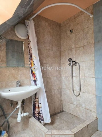 Eladó téglalakás, Szentendrén 79.5 M Ft, 3 szobás
