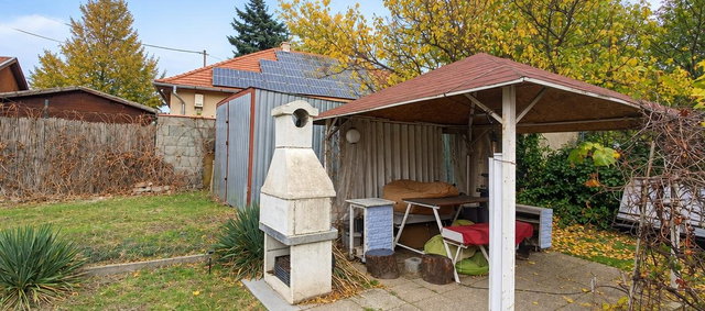 Eladó családi ház, Budapesten, XVI. kerületben 86.5 M Ft