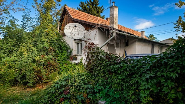 Eladó családi ház, Gödöllőn 62.5 M Ft, 2 szobás