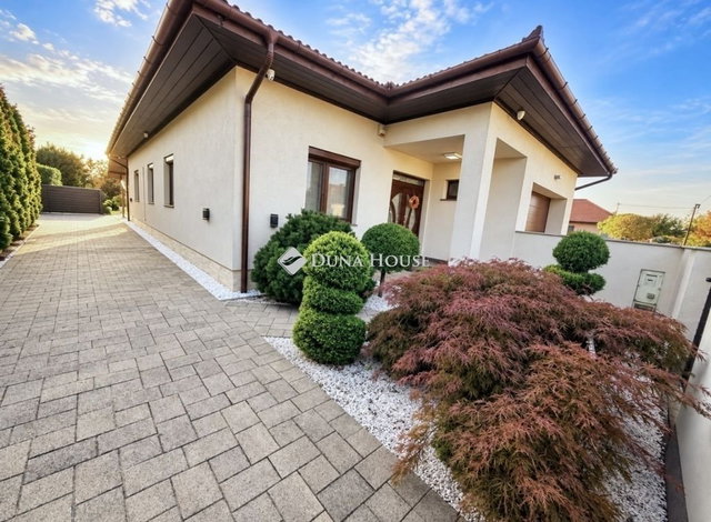 Eladó családi ház, Hajdúszoboszlón 195 M Ft, 4 szobás