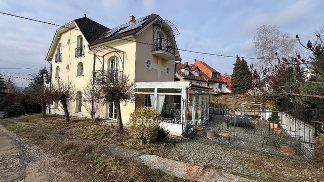 Eladó hotel, Egerben 279 M Ft / költözzbe.hu