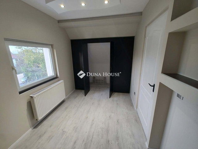 Eladó családi ház, Szegeden 62 M Ft, 3 szobás