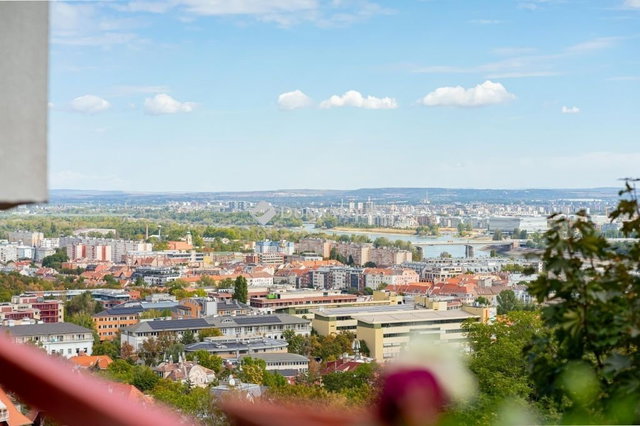 Eladó téglalakás, Budapesten, II. kerületben 129.9 M Ft