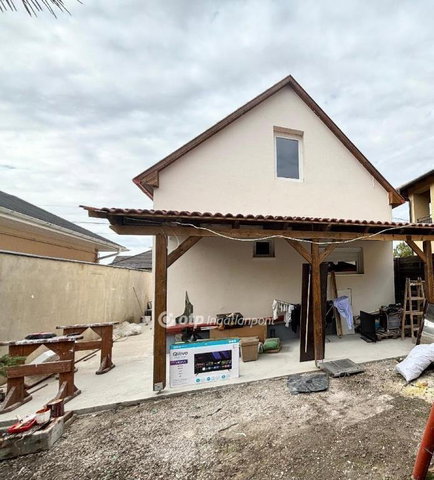 Eladó családi ház, Debrecenben 87.9 M Ft, 2 szobás