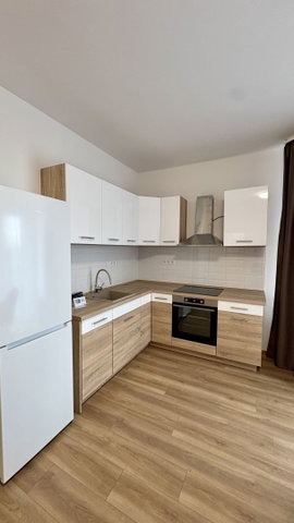 Kiadó téglalakás, albérlet, Debrecenben 300 E Ft / hó, 3 szobás