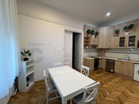 Kiadó téglalakás, albérlet, Szegeden, Jósika utcában, 3 szobás