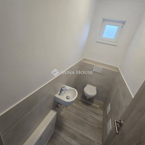 Eladó családi ház, Kecskeméten 125 M Ft, 4 szobás