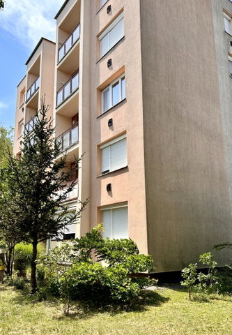 Eladó panellakás, Zalaegerszegen 32 M Ft, 2 szobás