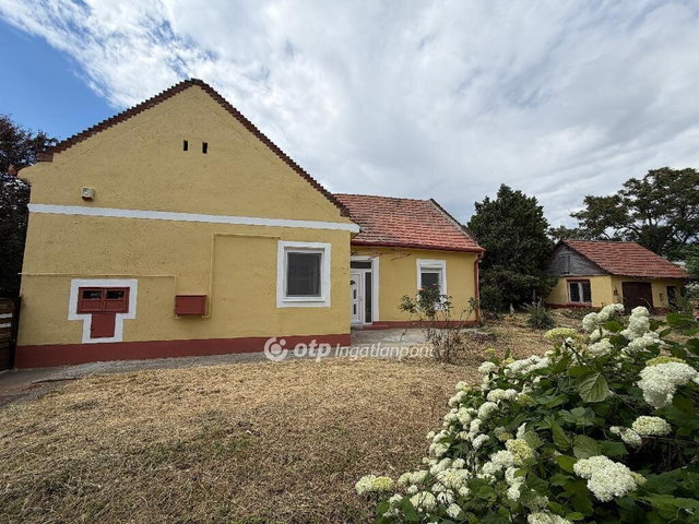 Eladó családi ház, Berettyóújfaluban 53.9 M Ft, 3 szobás