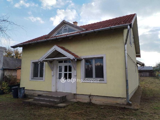 Eladó családi ház, Sárszentmihályon 57.9 M Ft, 3+3 szobás