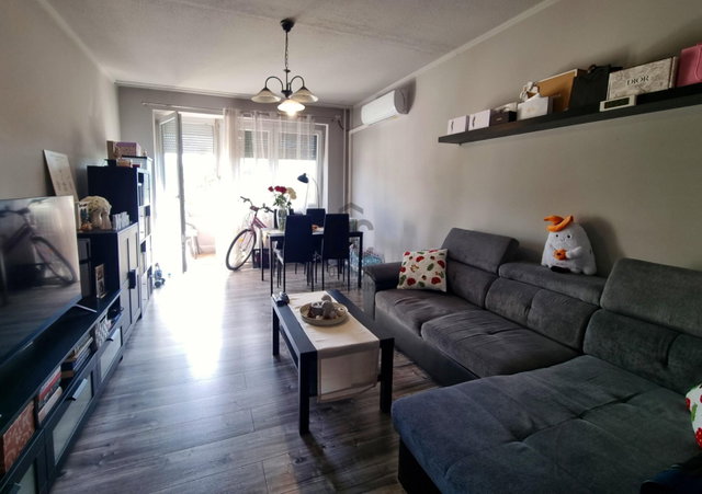 Eladó panellakás, Érden 65 M Ft, 2 szobás / költözzbe.hu