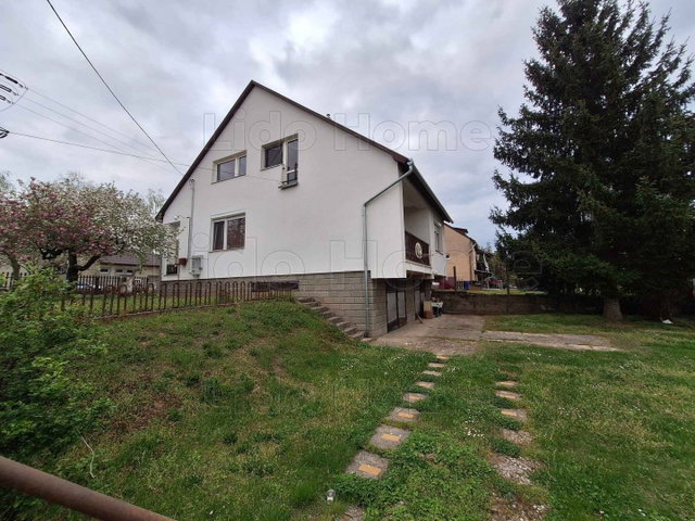 Eladó családi ház, Kaposváron 59.99 M Ft, 5 szobás