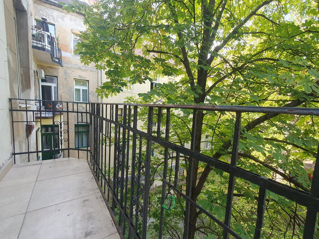 Eladó téglalakás, Budapesten, VI. kerületben 129.8 M Ft