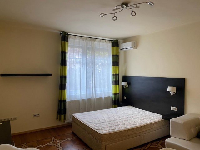 Kiadó téglalakás, albérlet, I. kerületben, Úri utcában
