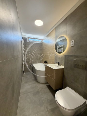 Eladó panellakás, Pécsett 54.5 M Ft, 2 szobás