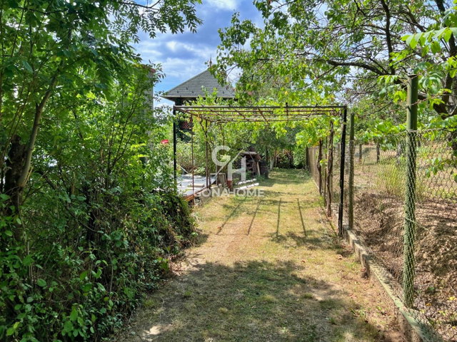 Eladó nyaraló, Veszprémben 19.9 M Ft, 1 szobás