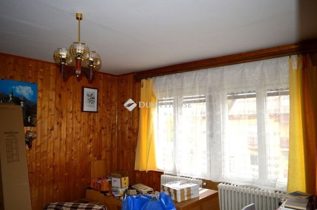 Eladó családi ház, Debrecenben 220 M Ft, 6 szobás