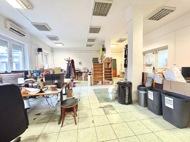 Kiadó ipari ingatlan, Budapesten, XXI. kerületben 200 E Ft / hó