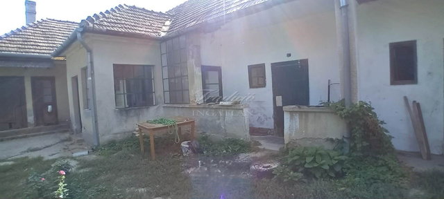 Eladó családi ház, Mosonszentmiklóson 32 M Ft, 3 szobás