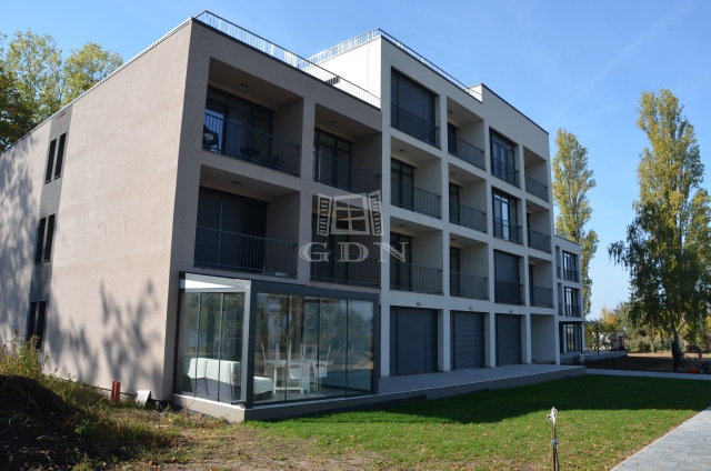 Eladó nyaraló, Balatonberényben 38.5 M Ft, 1 szobás