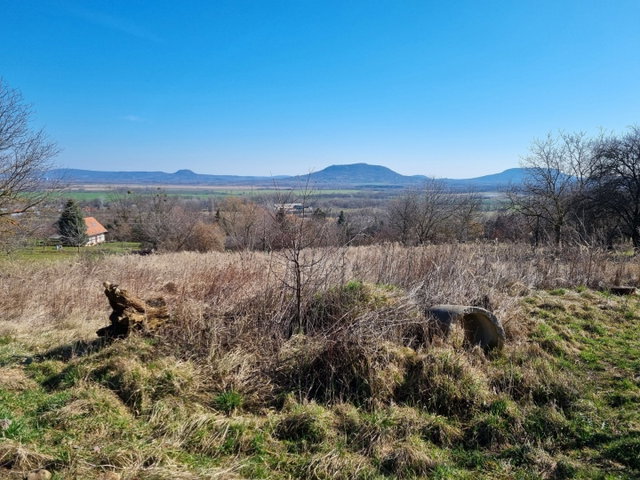Eladó telek, Lesencetomajon 9.9 M Ft / költözzbe.hu