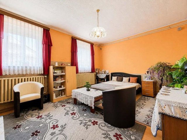 Eladó családi ház, Budapesten, XV. kerületben 75.5 M Ft