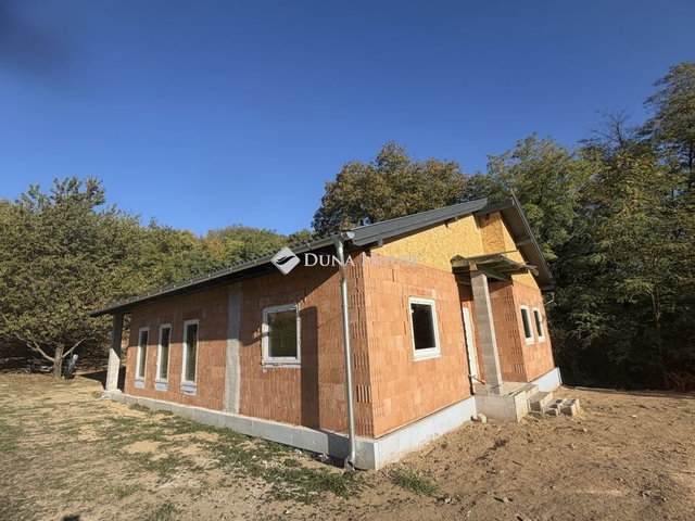 Eladó családi ház, Zalaegerszegen 98.5 M Ft, 4 szobás
