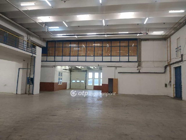 Kiadó ipari ingatlan, Győrött 1406 E Ft / hó