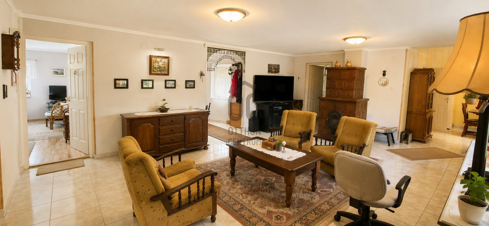 4 bed · 902m² · 105.000.000 ft