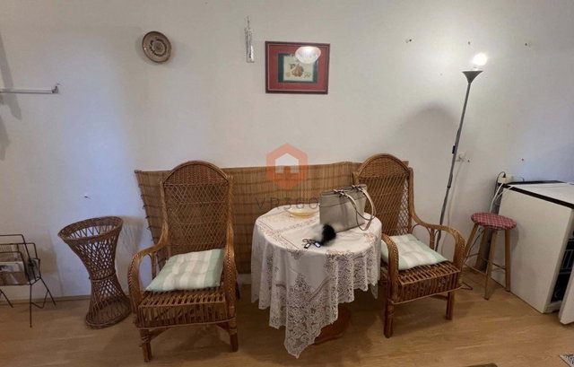 Eladó téglalakás, Pécsett 55 M Ft, 2 szobás
