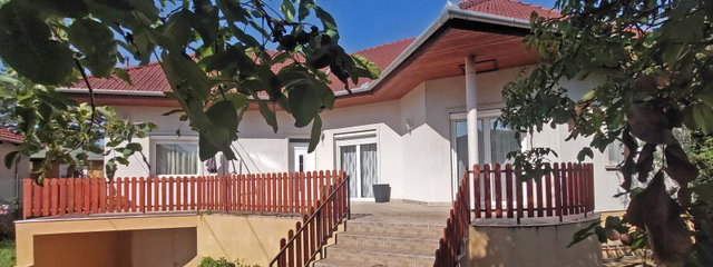 Eladó családi ház, Érden 137 M Ft, 4 szobás