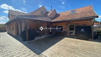 Eladó családi ház, Velencén 169.9 M Ft, 6 szobás