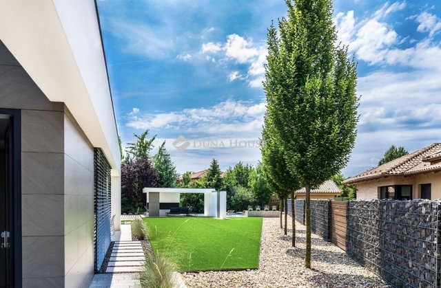 Eladó ikerház, Debrecenben 329.9 M Ft, 4 szobás