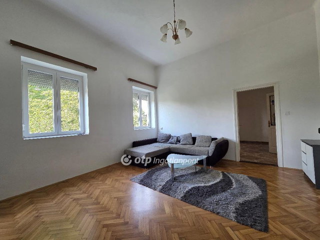 Eladó téglalakás, Mezőhegyesen 15.8 M Ft, 2 szobás