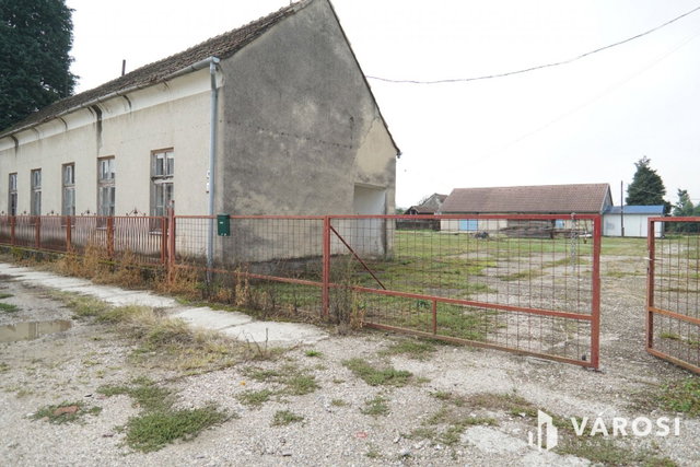Eladó ipari ingatlan, Gyékényesen 37 M Ft / költözzbe.hu