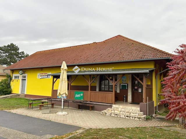 Eladó üzlethelyiség, Tiszaroffon, Hősök terén 31.485 M Ft