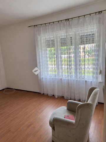 Eladó családi ház, Bezedeken 28 M Ft, 1 szobás