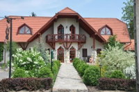 Eladó hotel, Mátranovákon 190 M Ft, 17 szobás