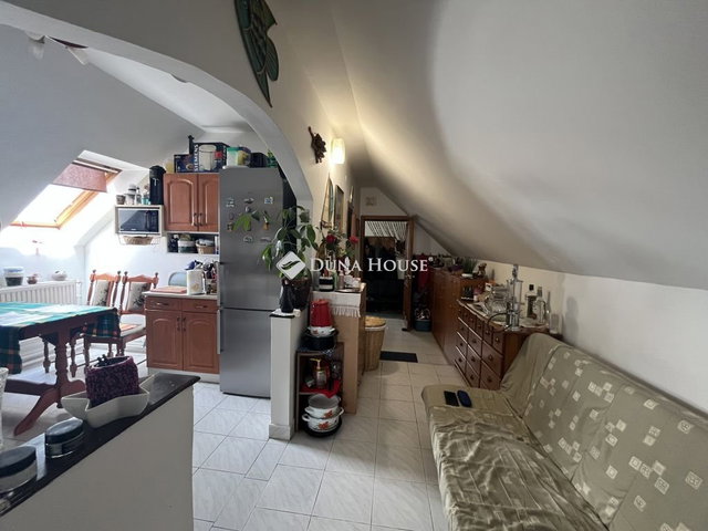 Eladó családi ház, Szombathelyen 114.99 M Ft, 9 szobás