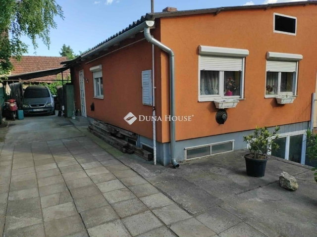 Eladó családi ház, Kecskeméten 79.9 M Ft, 6 szobás