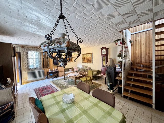 Eladó nyaraló, Pápán 22.9 M Ft, 2 szobás / költözzbe.hu