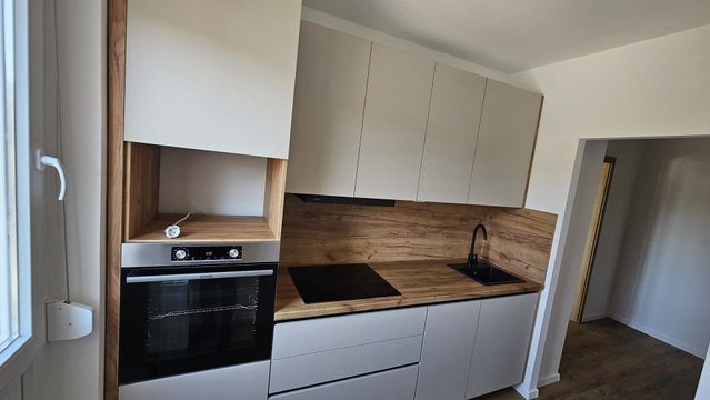 Kiadó panellakás, albérlet, Komlón 130 E Ft / hó, 1+1 szobás