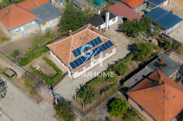 Eladó családi ház, Pétfürdőn 67 M Ft, 4 szobás