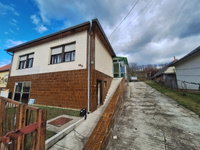 Eladó családi ház, Tabon 55 M Ft, 4 szobás