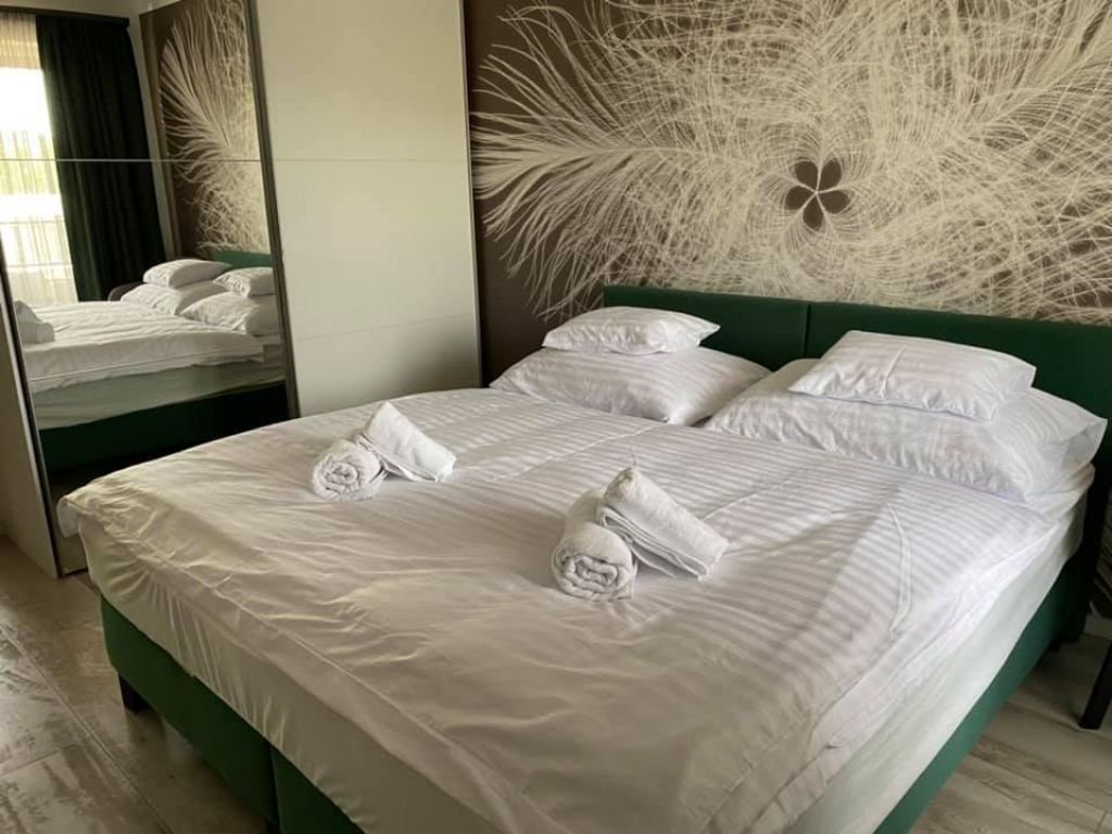 Téglalakás · 2 hálószoba · 54 m² · 350.000 Ft