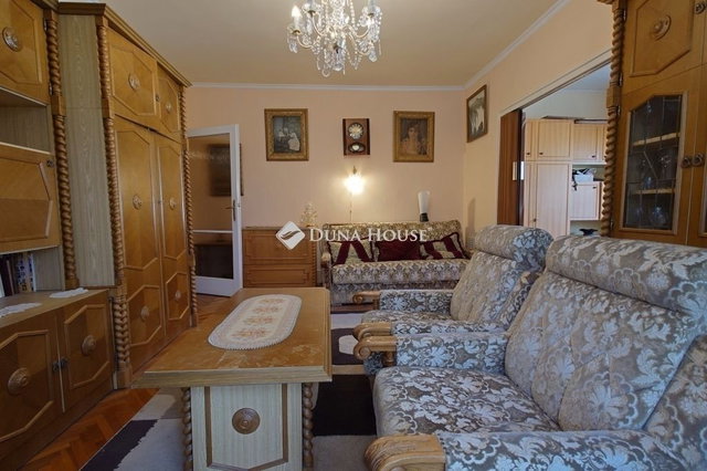 Eladó téglalakás, Kecskeméten 45.99 M Ft, 2 szobás