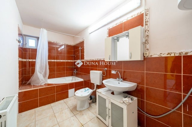 Eladó családi ház, Miskolcon 17.999 M Ft, 1 szobás