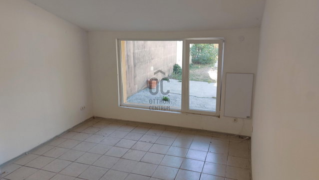 Eladó családi ház, Budapesten, XX. kerületben, Lázár utcában
