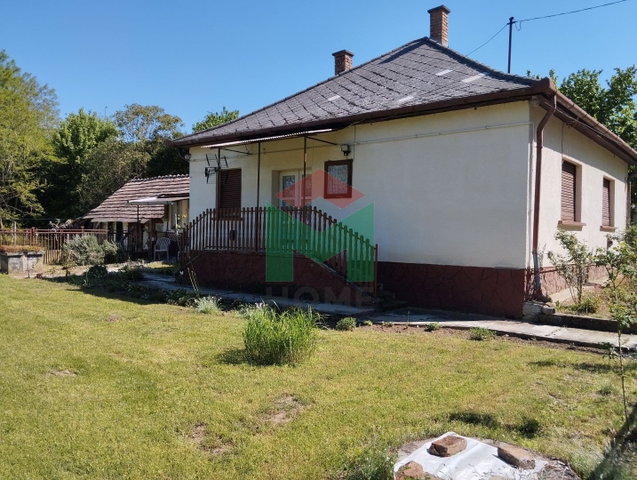 Eladó családi ház, Táskán 17.5 M Ft, 3 szobás